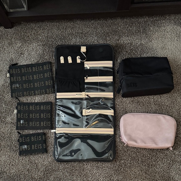 BEIS Other - Béis Black & Blush Travel Pouch Set